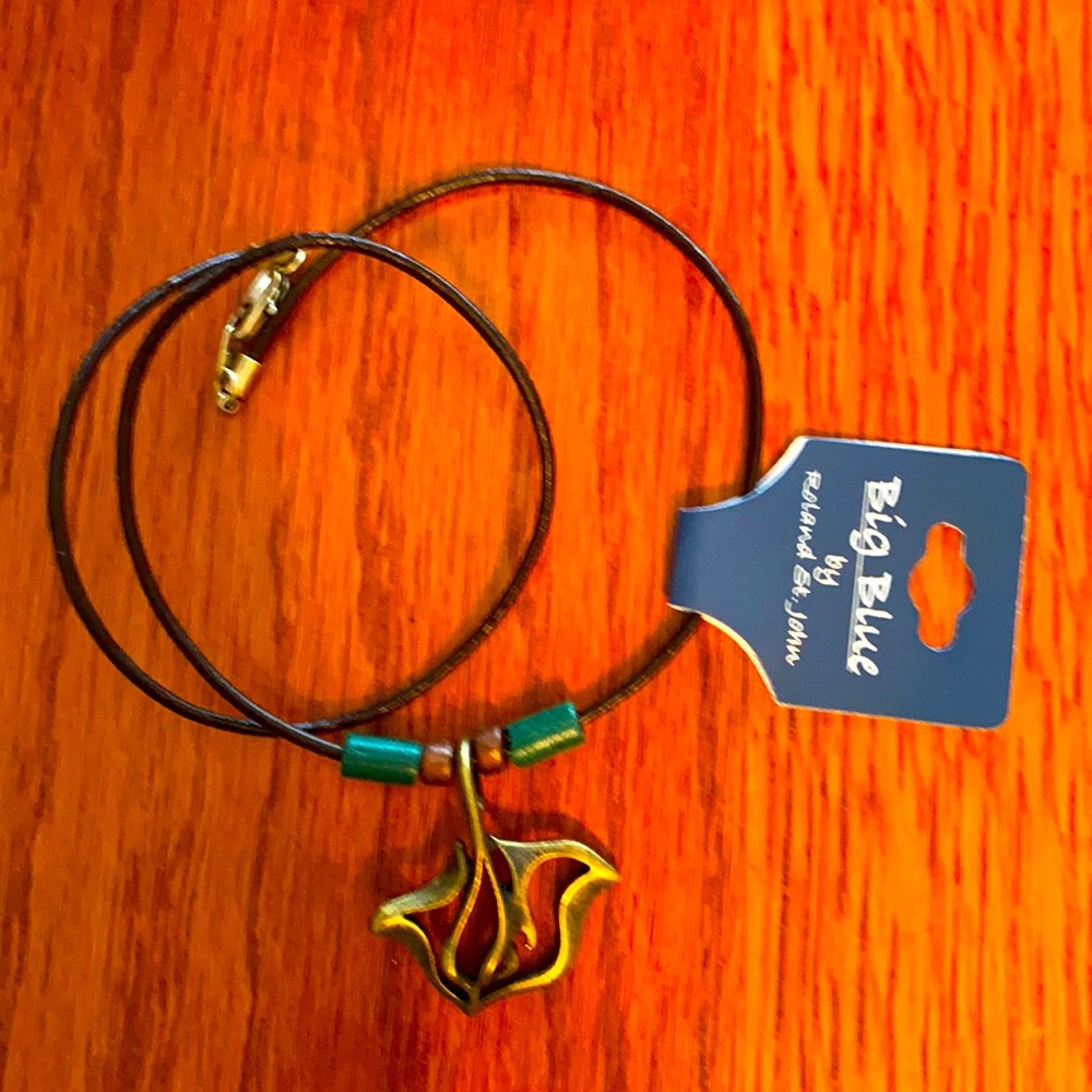 $5 SALE—Unisex Roland St. John Pewter Stingray Necklace
